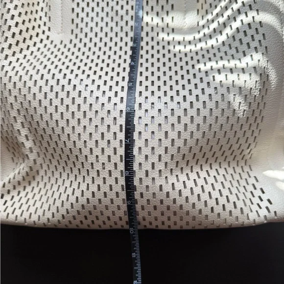 VGC Furla Cream Perforated Shoulder Bag - Picture 9 of 16